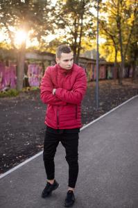 Фото  Мужская теплая красная куртка  (Весна - Осень)