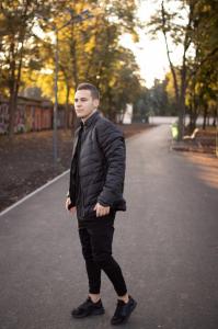 Фото  Мужская теплая черная куртка  (Весна - Осень)