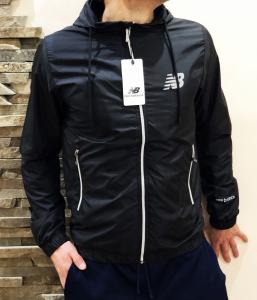 Фото Одежда Ветровка New Balance S20 black