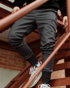 Фото Одежда Брюки джоггеры мужские Пушка Огонь Zuren серые