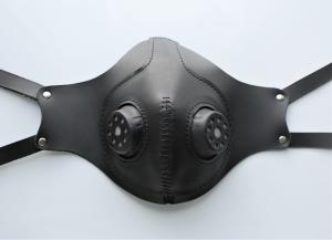 Фото  Кожаная мужская маска респиратор 