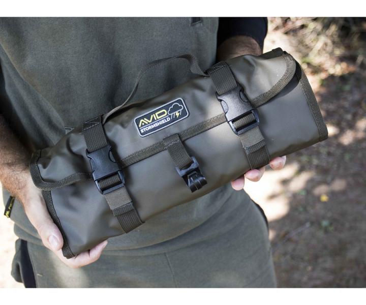 Фото  Сумка для аксессуаров Avid Carp Stormshield Tackle Roll