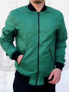 Фото  Бомбер зеленый