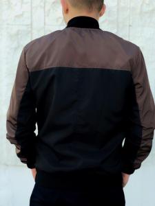 Фото  Бомбер коричнево-черный