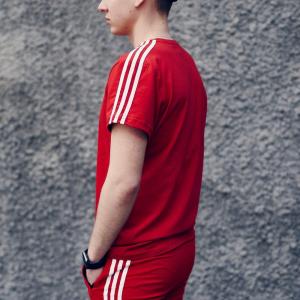 Фото Одежда Футболка Adidas Classic красная