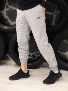 Фото  Спортивные штаны светло- серые Nike (Найк)