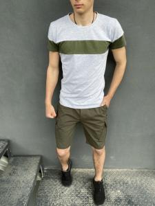 Фото Одежда Комплект шорты хаки Miami футболка 'Color Stripe' светло- серая с полосой цвета хаки