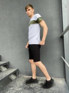 Фото Одежда Комплект шорты черные двухнитка Intruder футболка 'Color Stripe' светло- серая с полосой цвета хаки