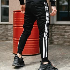 Фото Одежда Спортивные штаны в стиле Adidas Originals черные