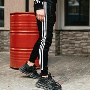 Фото Одежда Спортивные штаны в стиле Adidas Originals черные
