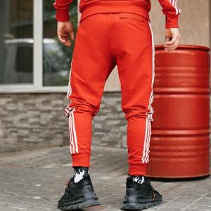 Фото Одежда Спортивные штаны в стиле Adidas Originals красные
