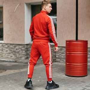 Фото Одежда Спортивные штаны в стиле Adidas Originals красные