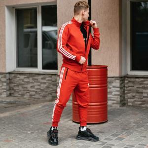 Фото Одежда Спортивные штаны в стиле Adidas Originals красные