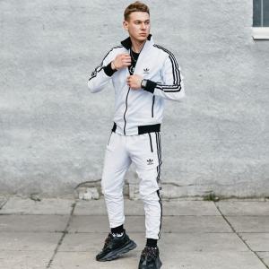 Фото Одежда Спортивные штаны в стиле Adidas Originals белые