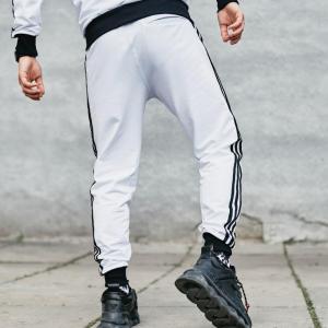 Фото Одежда Спортивные штаны в стиле Adidas Originals белые