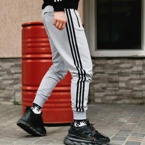 Фото Одежда Спортивные штаны в стиле Adidas Originals серые