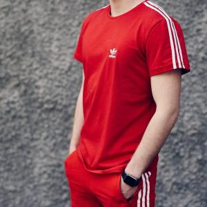 Фото Одежда Футболка Adidas красная