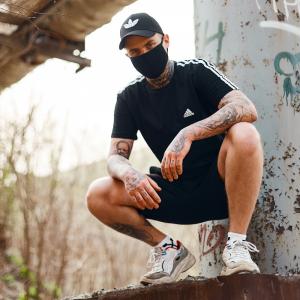 Фото Одежда Футболка Adidas черная