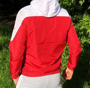 Фото Одежда Ветровка New Balance S20 красно-белая