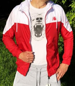 Фото Одежда Ветровка New Balance S20 красно-белая