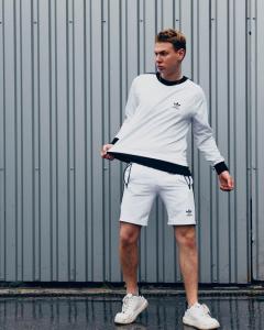 Фото Одежда Свитшот Adidas Badge белый