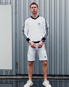 Фото Одежда Свитшот Adidas Badge белый