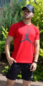 Фото Одежда Мужская футболка Jordan красная