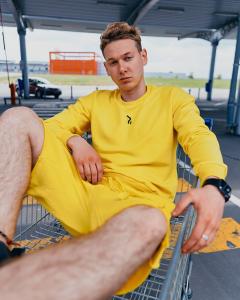 Фото Одежда Шорты мужские трикотажные Пушка Огонь Breet желтые