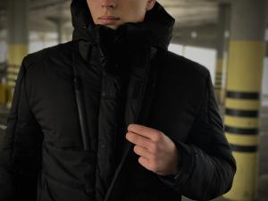 Фото Одежда Зимняя Куртка Everest Intruder черная.