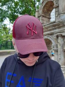 Фото Шапки, кепки Кепка бейсболка тракер New York Бордовый
