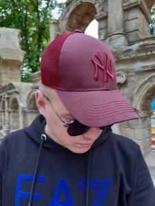 Фото Шапки, кепки Кепка бейсболка тракер New York Бордовый