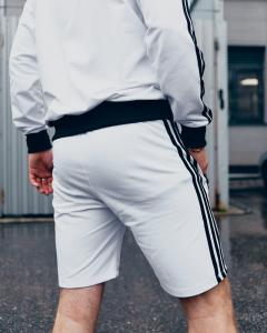 Фото Одежда Шорты трикотажные в стиле Adidas Three line белые