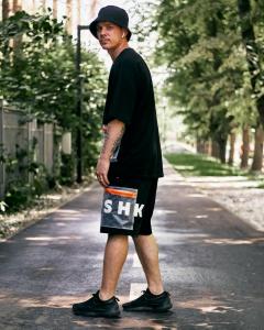 Фото Одежда Футболка оверсайз Пушка Огонь Prozzo черная