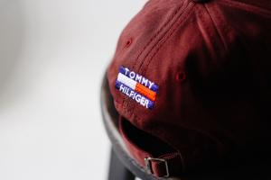 Фото Шапки, кепки Кепка бейсболка коттон Tommy Hilfiger Бордовый