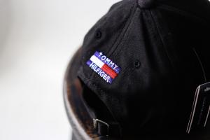 Фото Шапки, кепки Кепка бейсболка коттон Tommy Hilfiger Чёрный