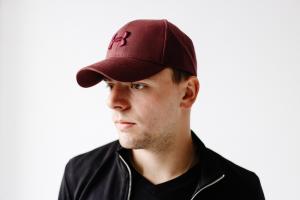 Фото Шапки, кепки Кепка бейсболка коттон Under Armour Бордовый