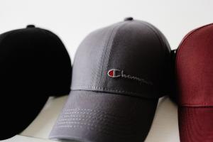 Фото Шапки, кепки Кепка бейсболка коттон Champion Серый