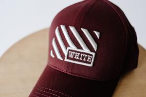 Фото Шапки, кепки Кепка бейсболка коттон Off White Бордовый