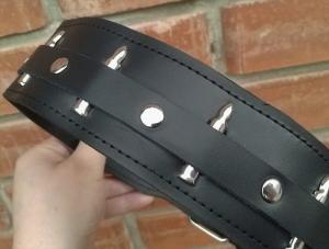 Фото  Кожаный ошейник 