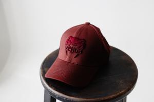 Фото Шапки, кепки Кепка бейсболка коттон Venum Бордовый