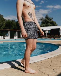 Фото Одежда Плавки шорты мужcкие Пушка Огонь Storm черные