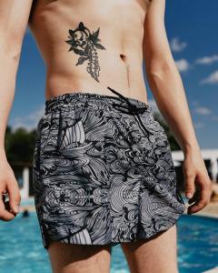 Фото Одежда Плавки шорты мужcкие Пушка Огонь Storm черные