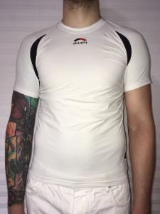 Фото Одежда Спортивная футболка Skinfit на короткий рукав белая