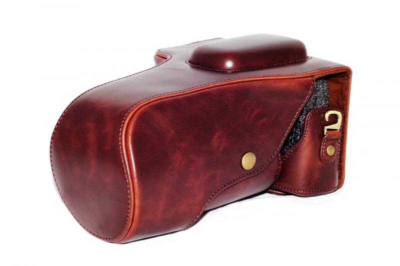 Фото Сумки, футляры, чехлы для камер и объективов, Чехлы и футляры для фотоаппаратов, Чехлы и футляры для фотоаппаратов Canon Защитный футляр - чехол для фотоаппаратов CANON 550D, 600D, 650D, 700D - цвет кофе (коричневый)