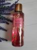  Парфюмированный мист для тела Victoria's Secret Radiant Berry,250ml Лосьоны и молочко для тела в Украине