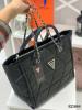 Сумка в стиле Guess c цепочкой Женские сумочки и клатчи в Украине