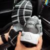  Чоловічі New Balance 725 світло-сірі Кроссовки, кеды мужские в Украине