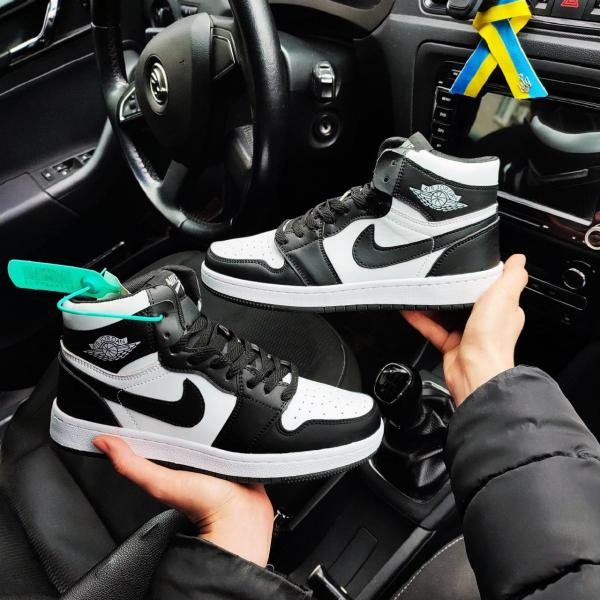 Фото Взуття, Брендоване взуття, Взуття Найк Кросівки Nike Air Jordan 1 Retro чорні з білим