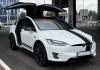  Tesla Model X белая электрический внедорожник арендовать на свадьбу Аренда легковых автомобилей в Украине