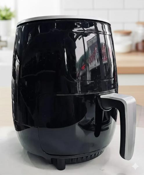 Фото  УЦЕНКА! Аэрофритюрница Silver Crest S-18, 6л, 3000Вт, сенсорное управление, до 200°C (Плохая упаковка 3122)